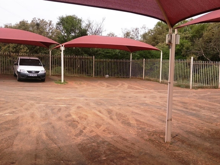 To Let 1 Bedroom Property for Rent in Langenhovenpark Free State